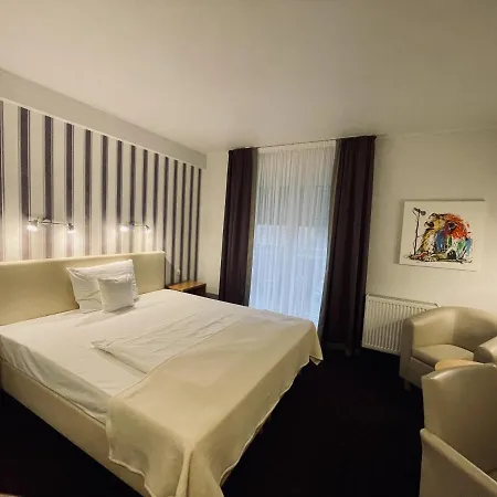 Hotel Schloss Hotel Herborn 4*