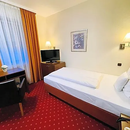 Schloss Hotel 4*